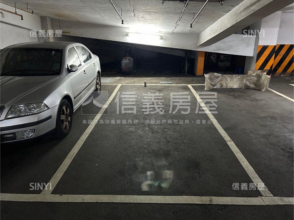 新案★專任逢甲二房平車位房屋室內格局與周邊環境
