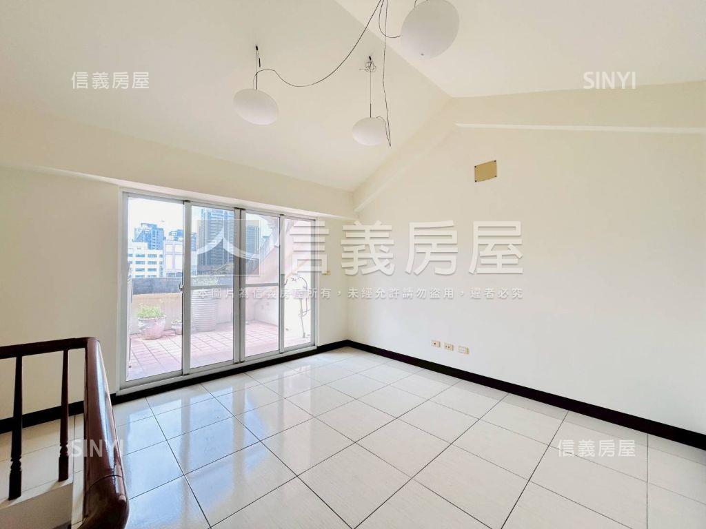 近小檜溪大空間美帝堡別墅房屋室內格局與周邊環境