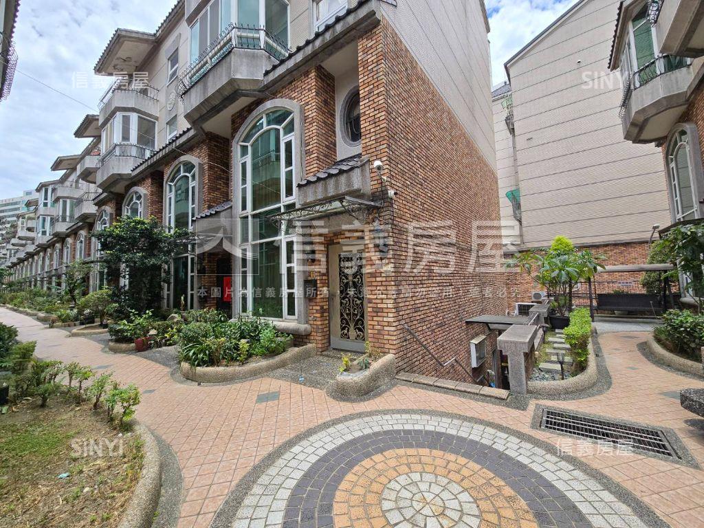 近小檜溪大空間美帝堡別墅房屋室內格局與周邊環境