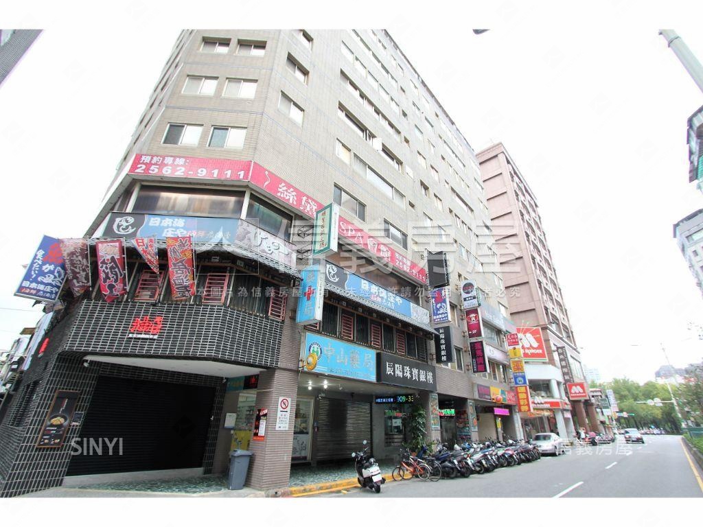 北市三角窗金店面房屋室內格局與周邊環境