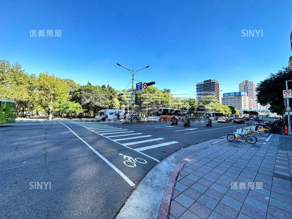 北市三角窗金店面房屋室內格局與周邊環境