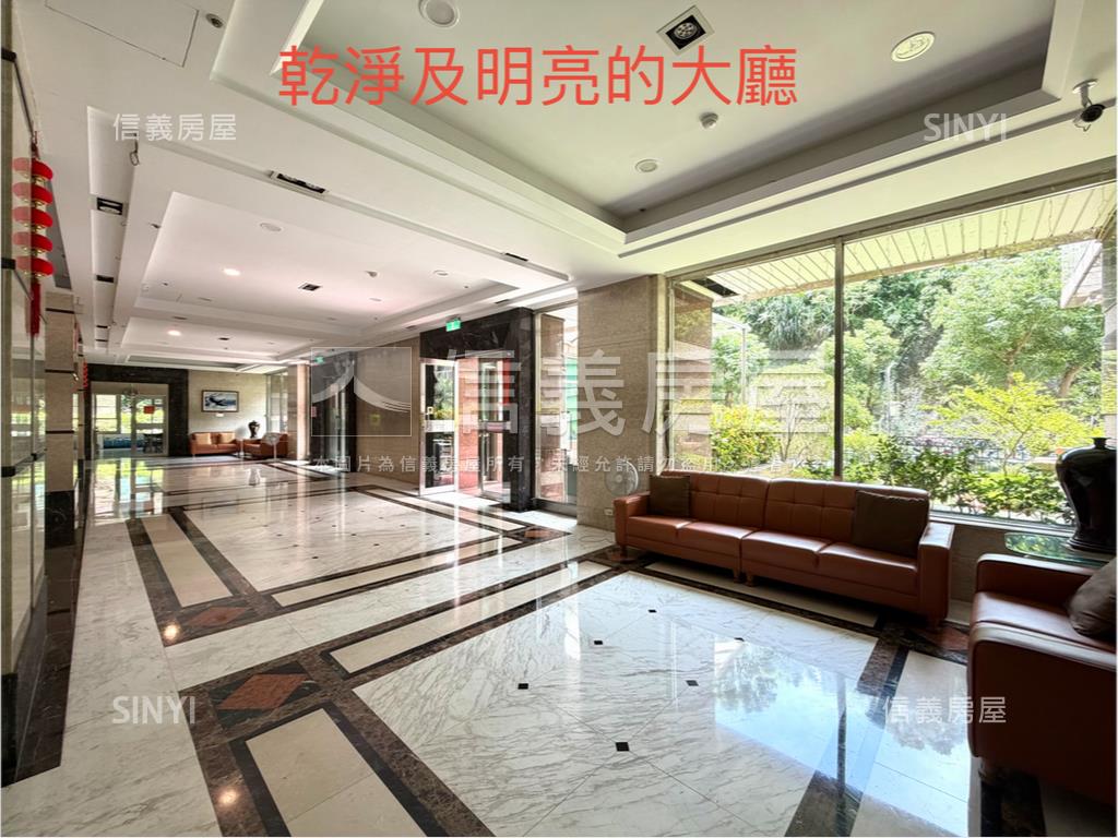 近捷運站雄觀稀有三房車位房屋室內格局與周邊環境