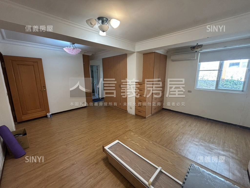２４小時管理至誠透天房屋室內格局與周邊環境