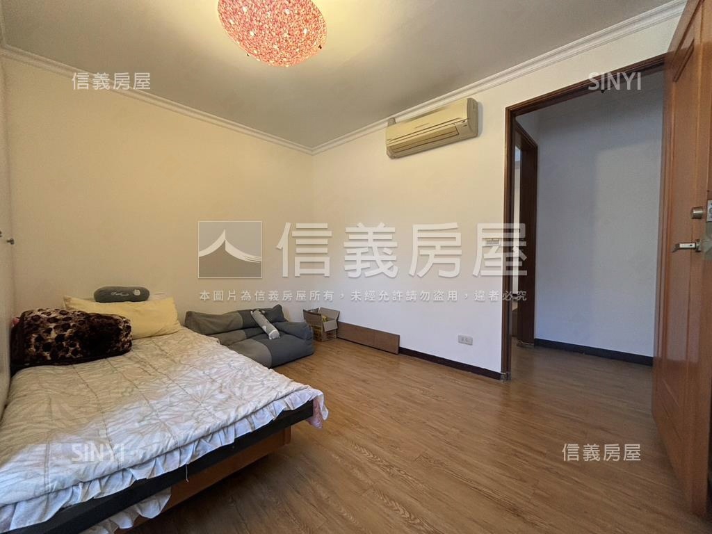 ２４小時管理至誠透天房屋室內格局與周邊環境