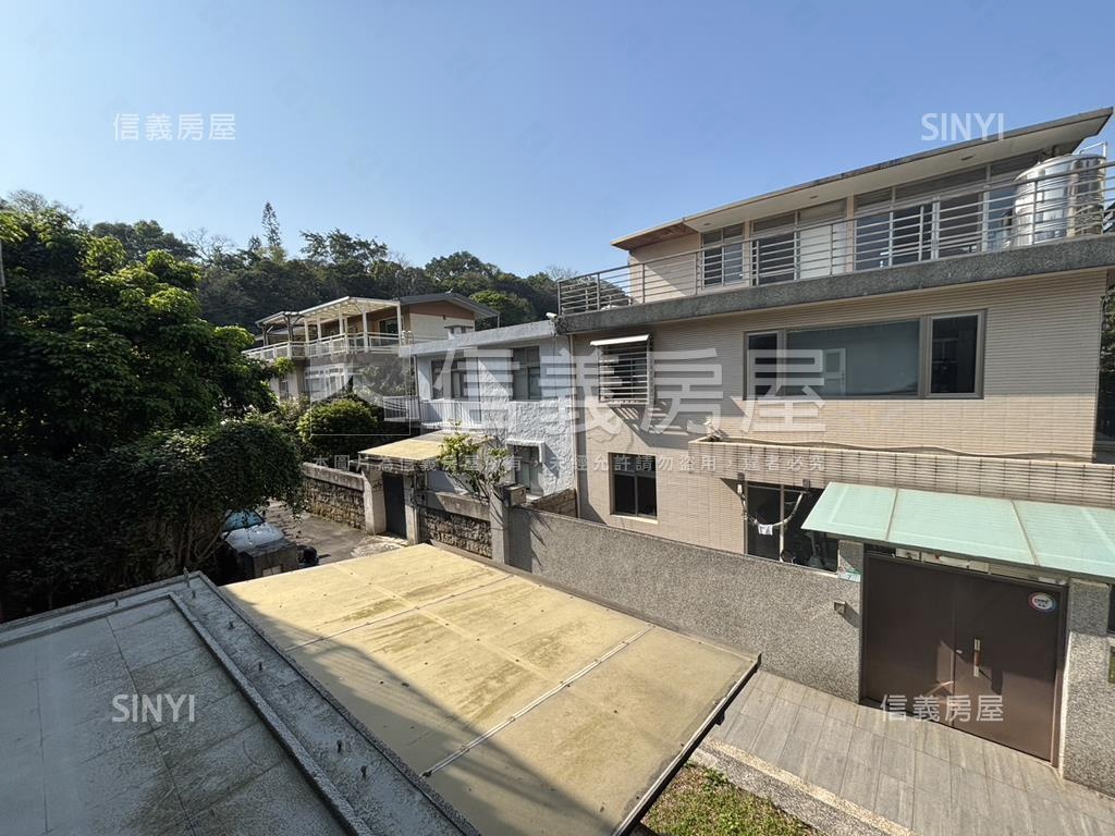 ２４小時管理至誠透天房屋室內格局與周邊環境