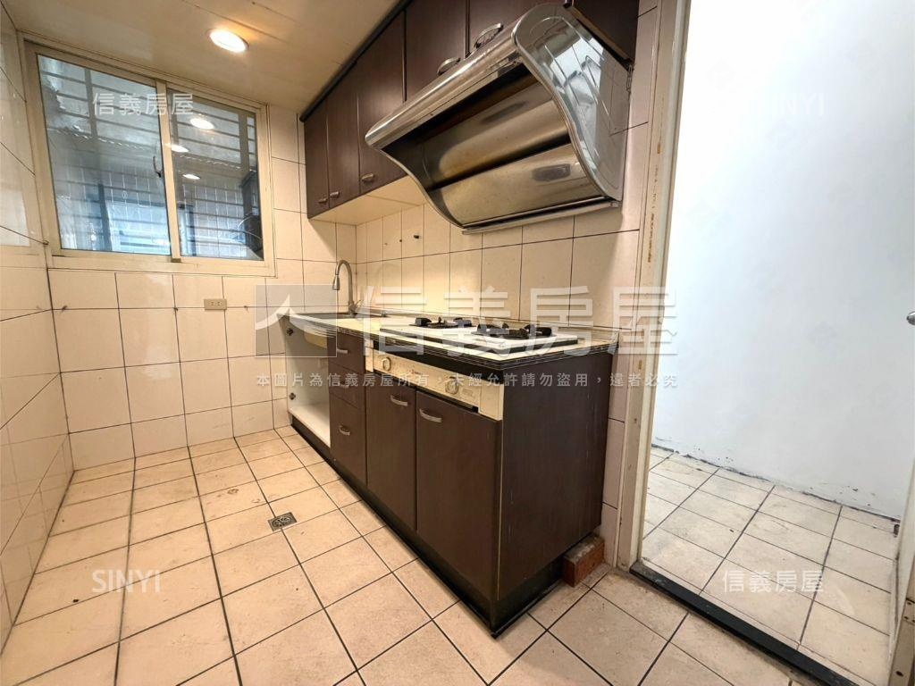 ⭐海山捷運美妝公寓四樓⭐房屋室內格局與周邊環境