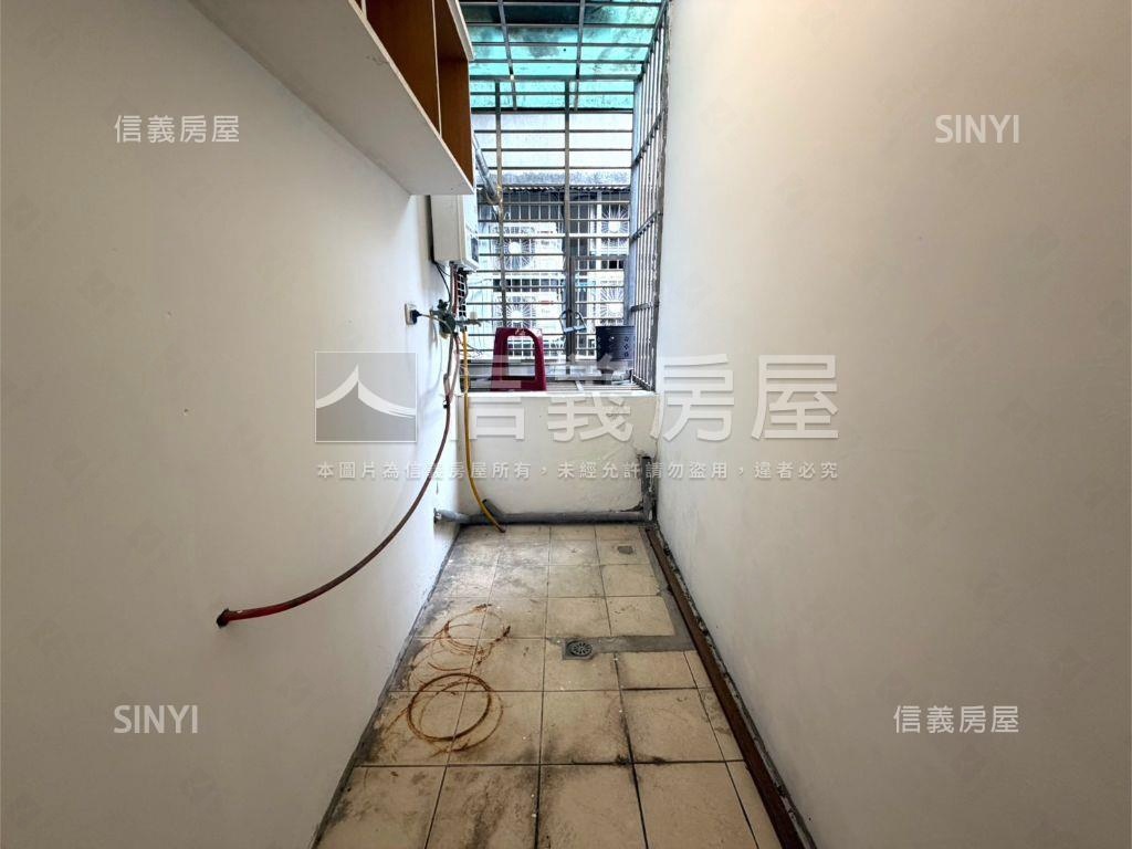 ⭐海山捷運美妝公寓四樓⭐房屋室內格局與周邊環境