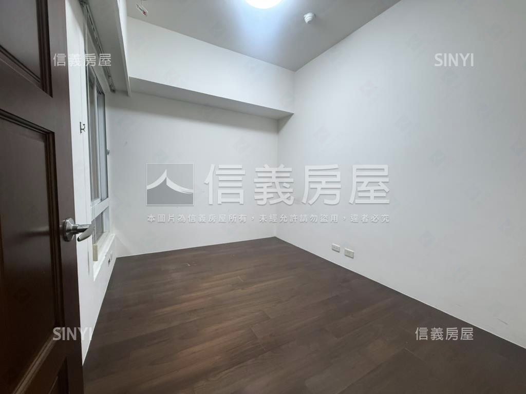 白金特區三房車位房屋室內格局與周邊環境