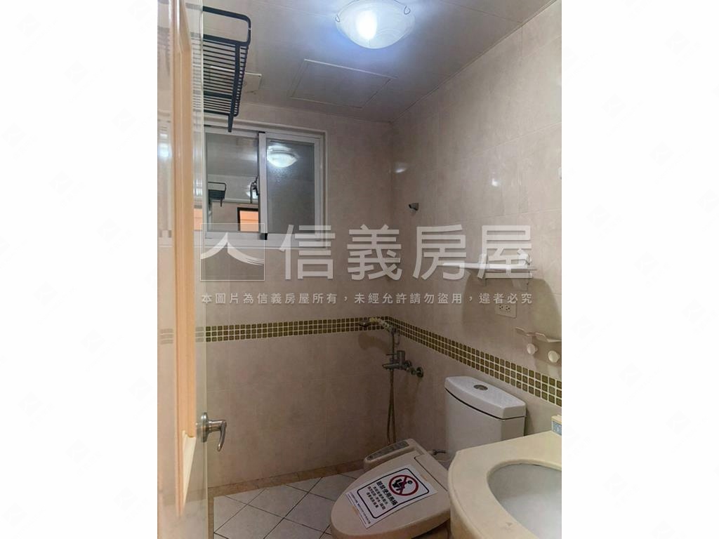 白金特區三房車位房屋室內格局與周邊環境