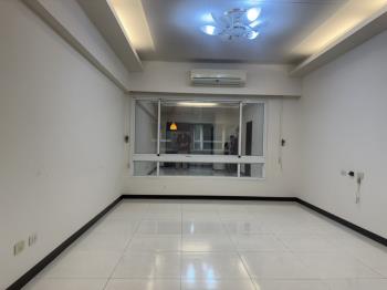 白金特區三房車位