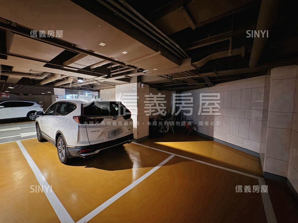甲山林天墅精品美屋＋車位房屋室內格局與周邊環境