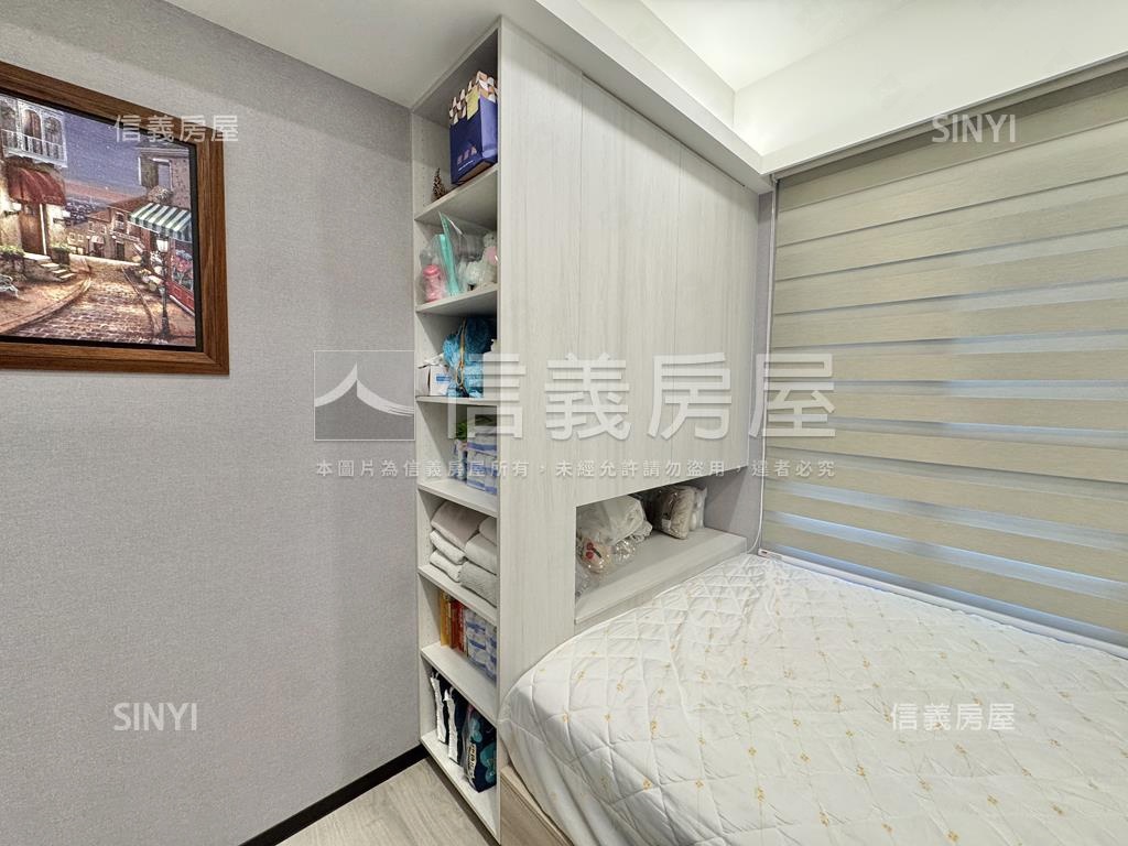 裝潢美宅望七期‧２大車位房屋室內格局與周邊環境