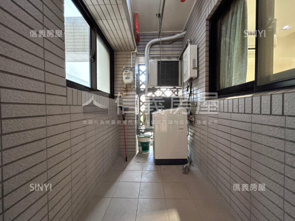 ＨＯＭＥ１邊間大三房車位房屋室內格局與周邊環境