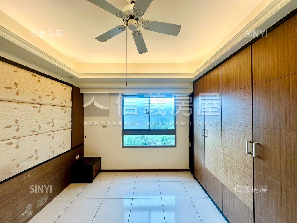 專任愛迪生美景三房車位房屋室內格局與周邊環境