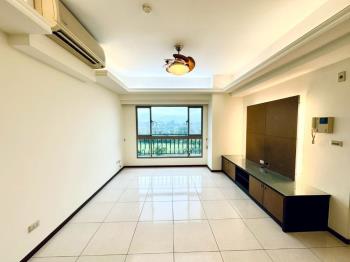 專任愛迪生美景三房車位