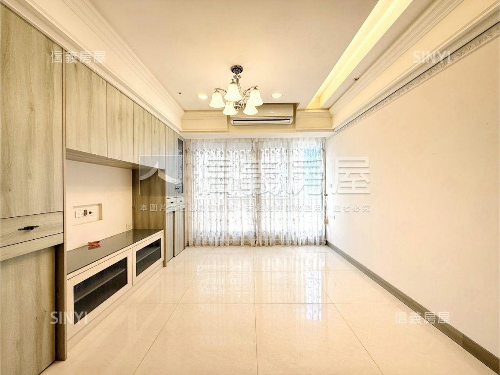 現代啟示溫馨美屋房屋室內格局與周邊環境