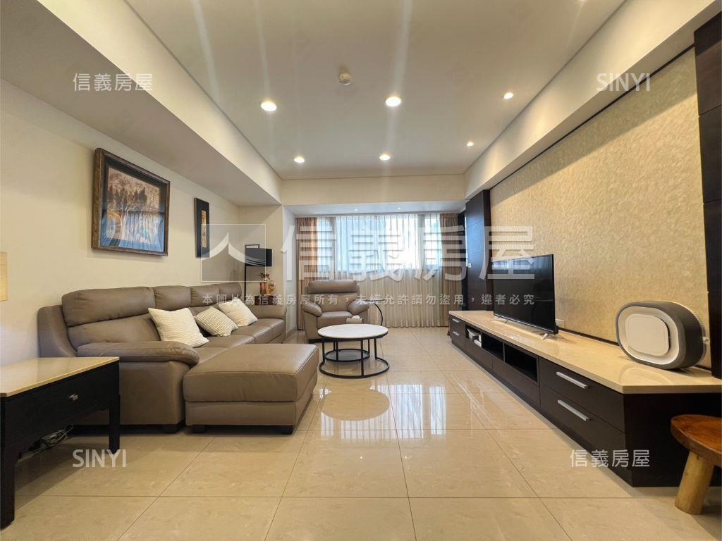 正群天下四房車位房屋室內格局與周邊環境