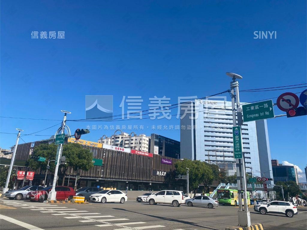 稀有世貿大坪數商辦＋車位房屋室內格局與周邊環境
