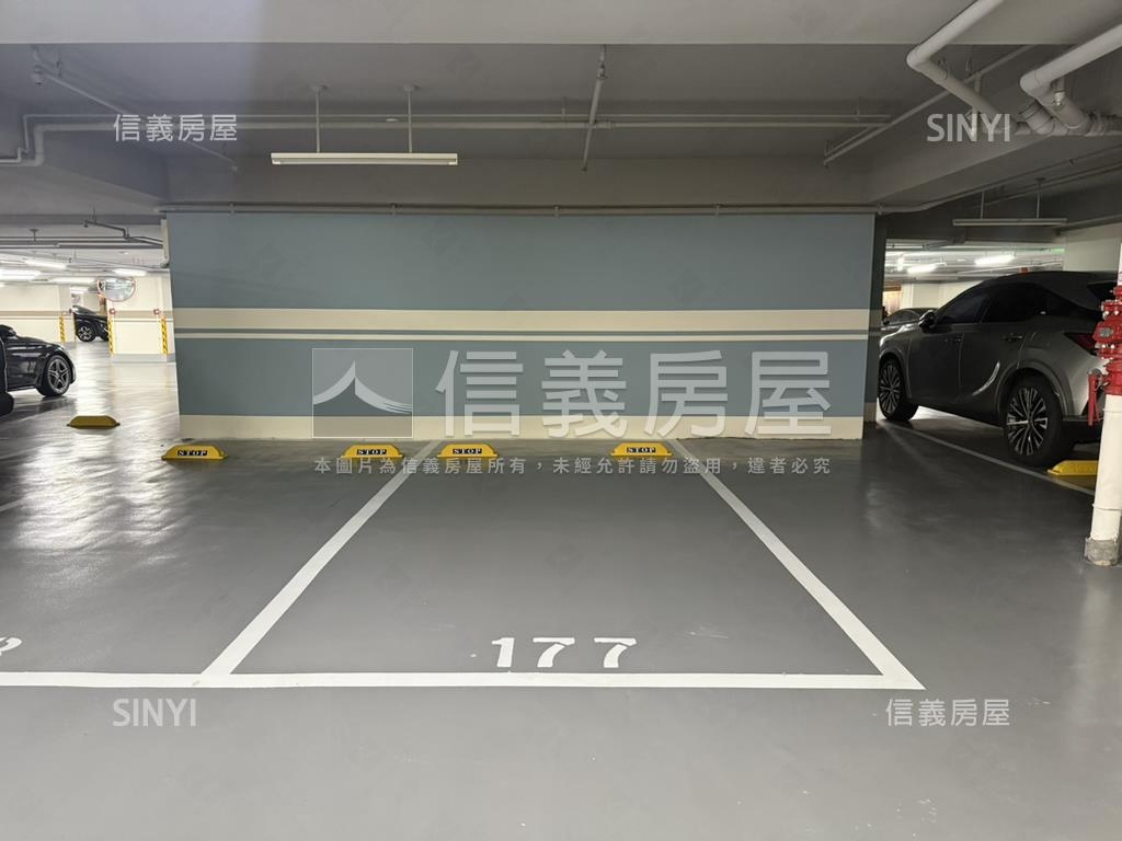 新潤Ａ５邊間高樓三房車位房屋室內格局與周邊環境