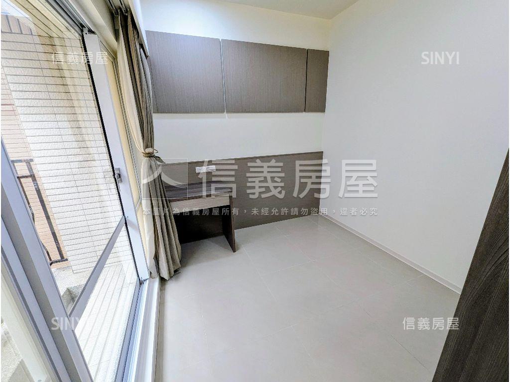 星河謐靜面中庭四房房屋室內格局與周邊環境