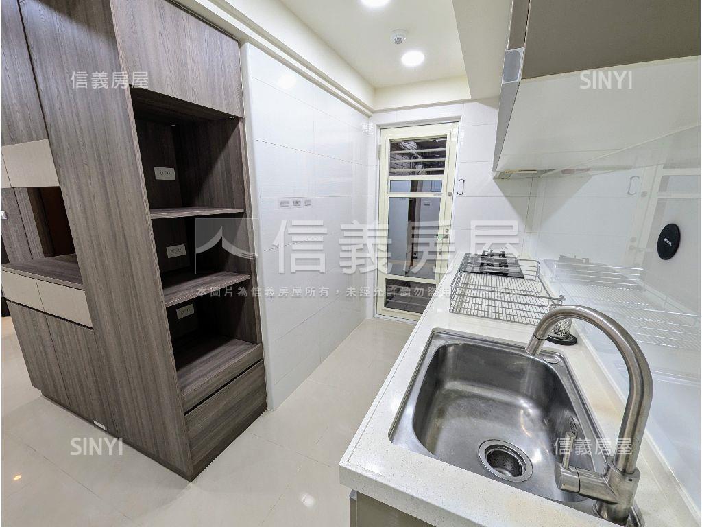 星河謐靜面中庭四房房屋室內格局與周邊環境