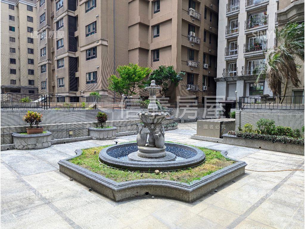 星河謐靜面中庭四房房屋室內格局與周邊環境