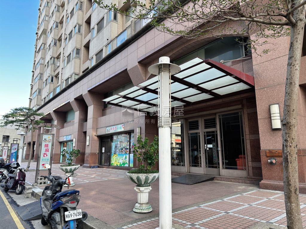 東昊生活館房屋室內格局與周邊環境