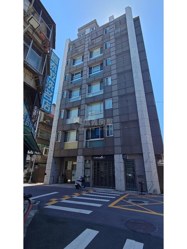 精緻美妝露臺套房房屋室內格局與周邊環境