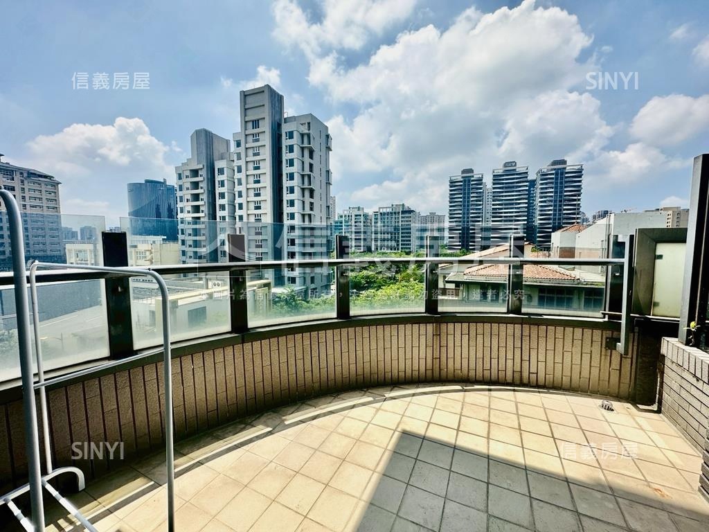 豐邑京站露臺美視野房屋室內格局與周邊環境