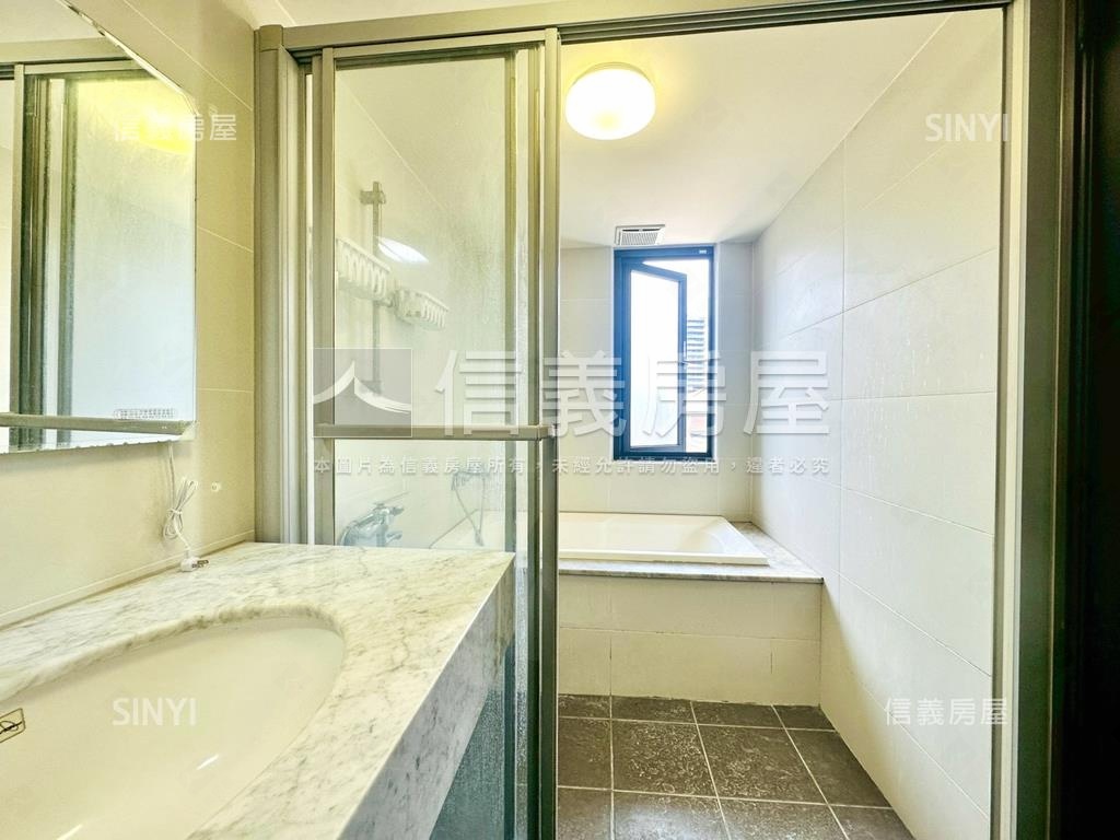 豐邑京站露臺美視野房屋室內格局與周邊環境