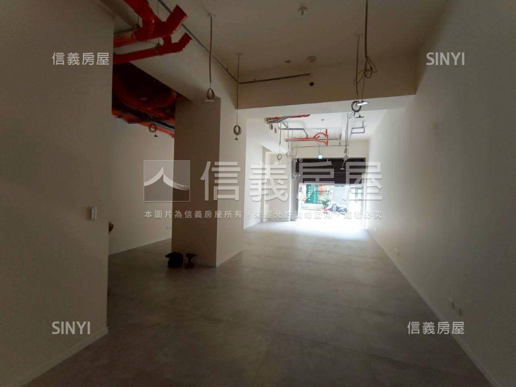 近捷運大同學區挑高店面房屋室內格局與周邊環境