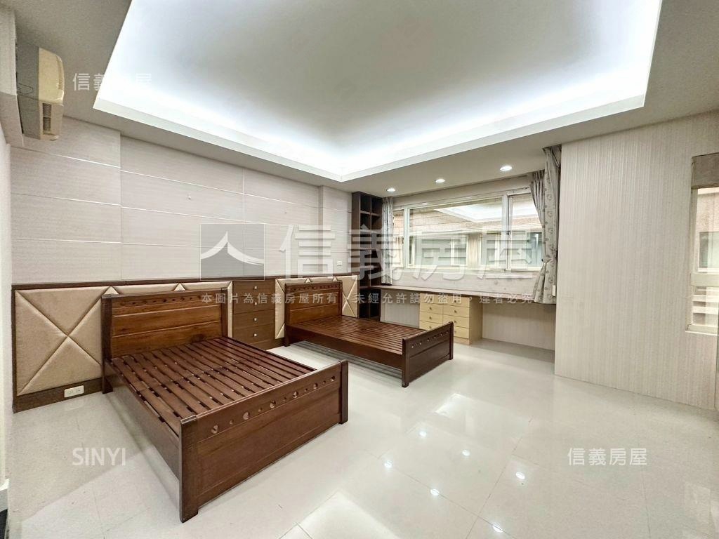 皇昱層峰電梯美別墅房屋室內格局與周邊環境