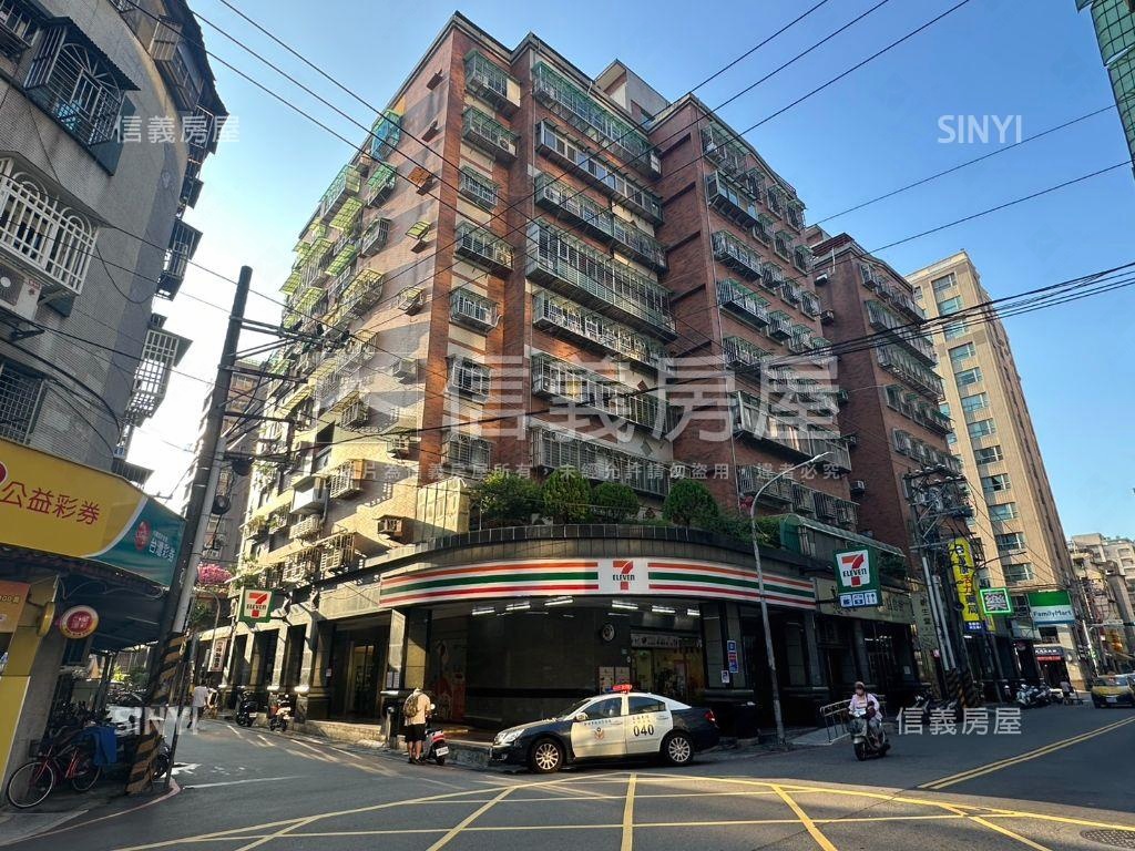 ７１１店面房屋室內格局與周邊環境