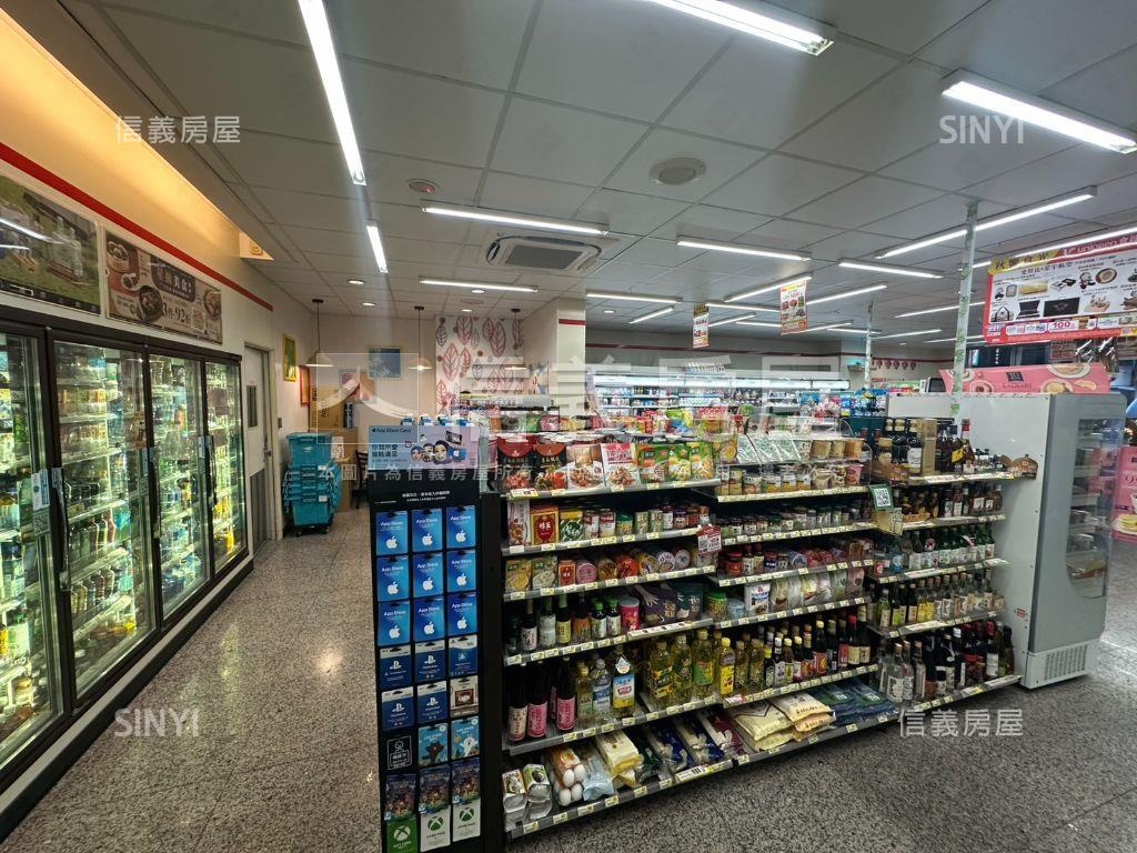 ７１１店面房屋室內格局與周邊環境