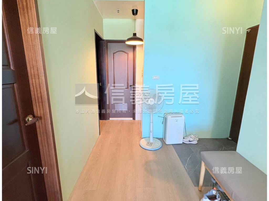 歐洲之旅景觀高樓二房房屋室內格局與周邊環境
