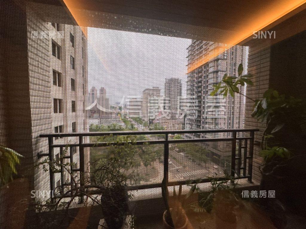 品藏君鼎房屋室內格局與周邊環境
