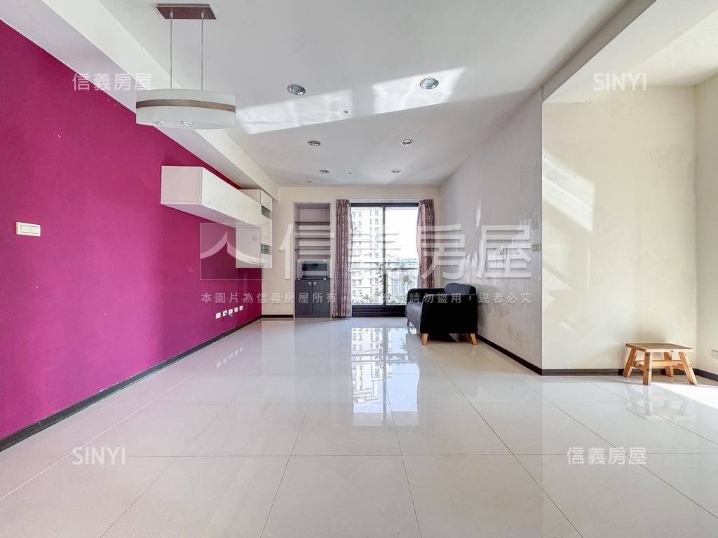 Ｉ－Ｐａｒｋ朝東南雙車位房屋室內格局與周邊環境