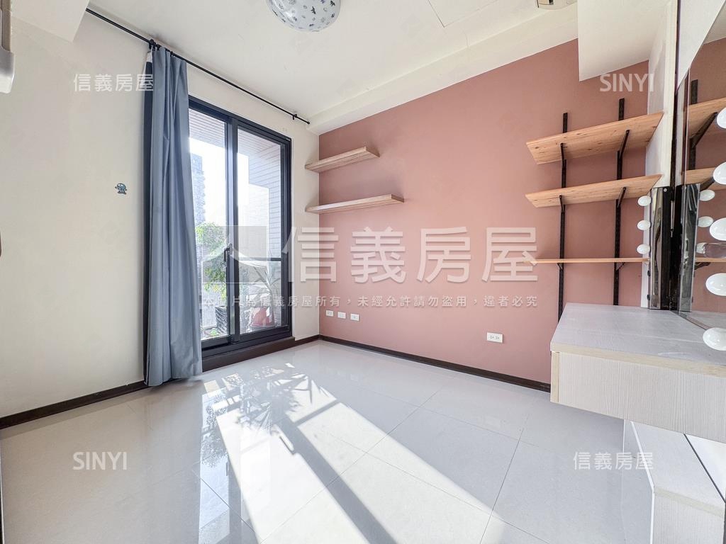 Ｉ－Ｐａｒｋ朝東南雙車位房屋室內格局與周邊環境