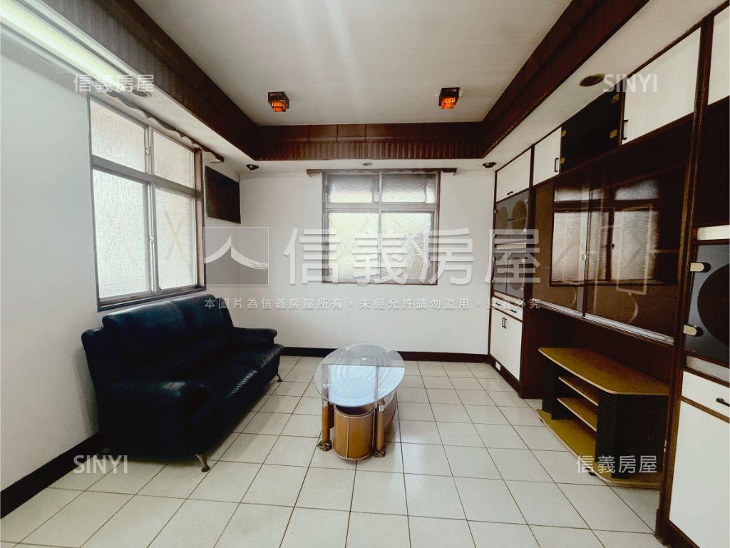 大坪林邊間二樓美寓房屋室內格局與周邊環境