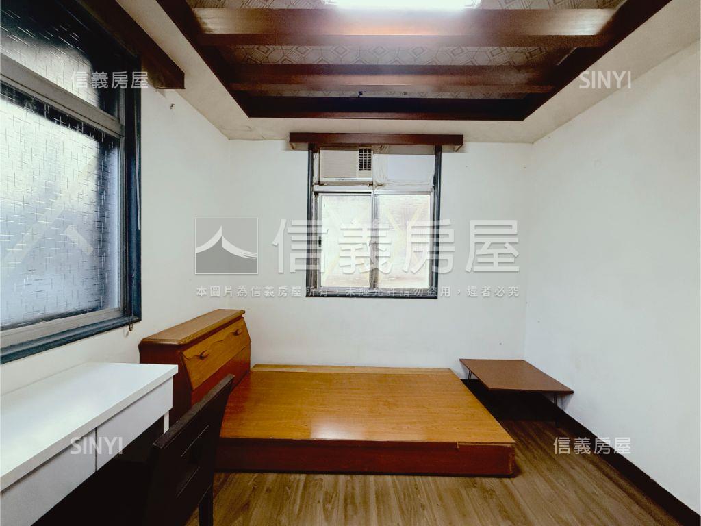 大坪林邊間二樓美寓房屋室內格局與周邊環境