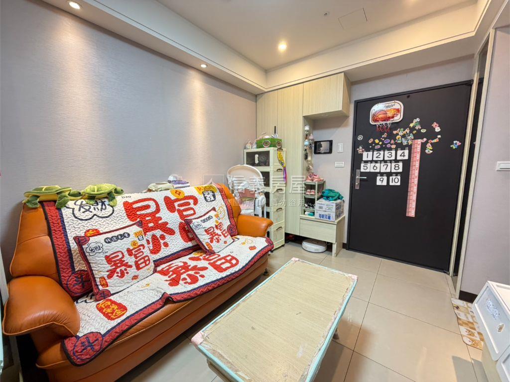 高樓唯樂之丘１＋１有車位房屋室內格局與周邊環境