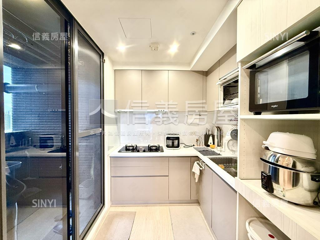 左營高鐵向學三房平車房屋室內格局與周邊環境