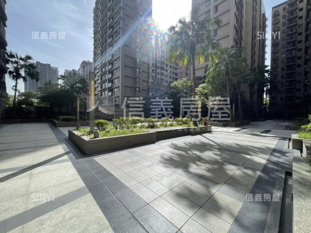 高鐵原美館採光美兩房房屋室內格局與周邊環境