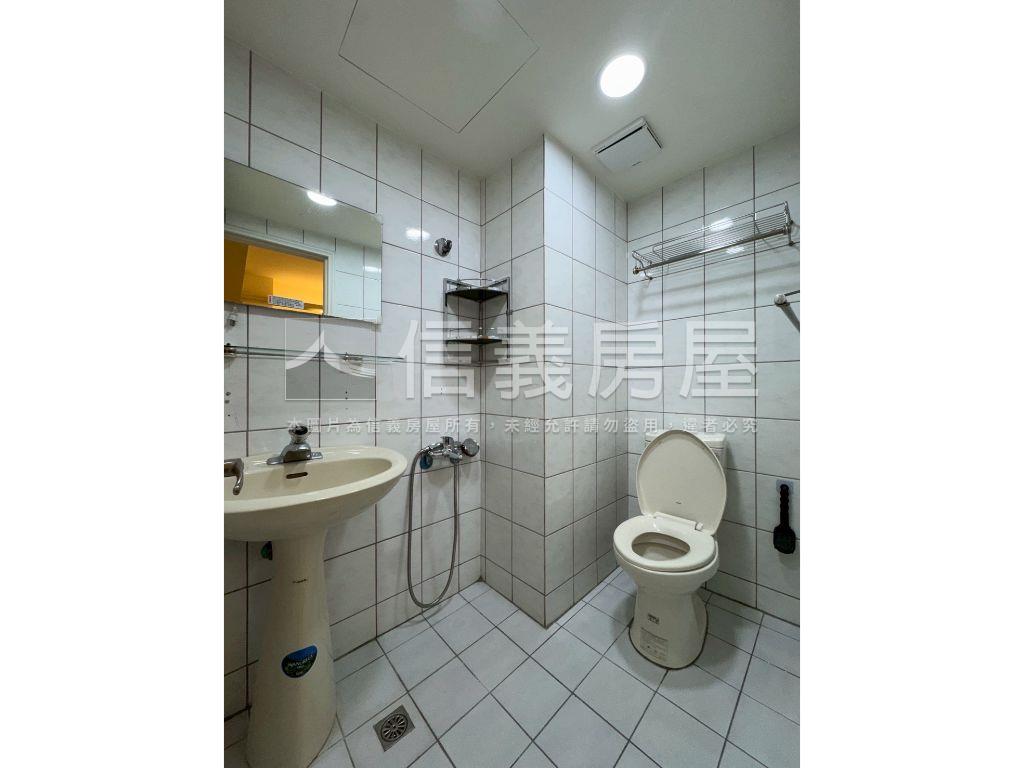 福泰金城質感三房車位房屋室內格局與周邊環境