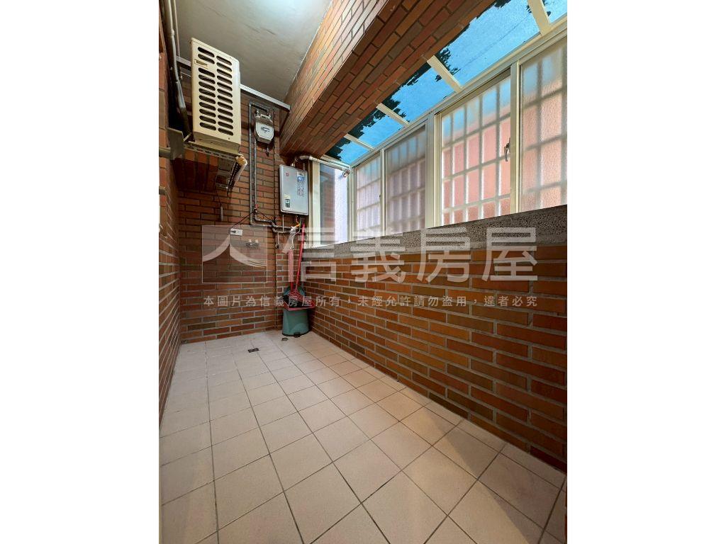 福泰金城質感三房車位房屋室內格局與周邊環境