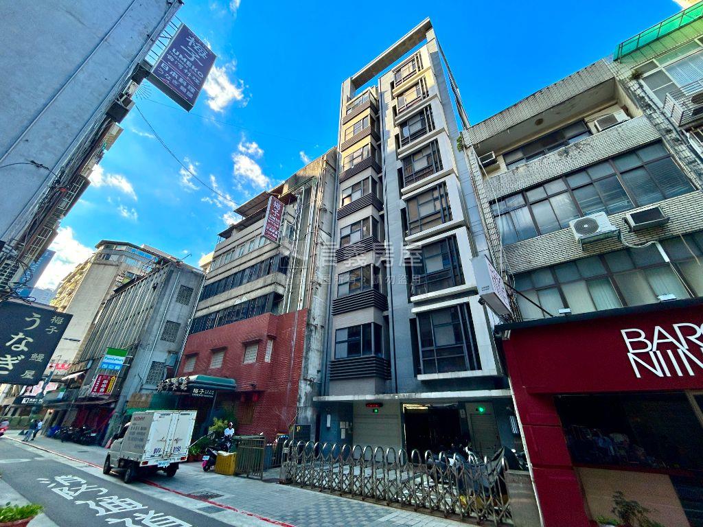 捷運中山站晶硯美宅房屋室內格局與周邊環境