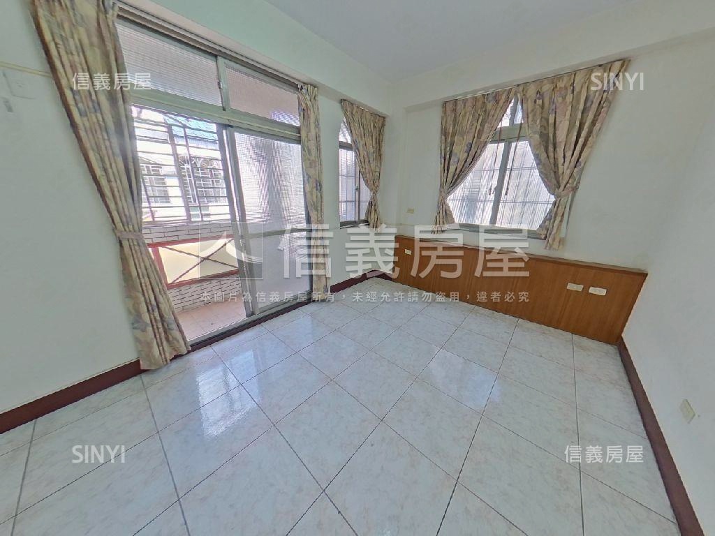 未來太子商場大里二期別墅房屋室內格局與周邊環境