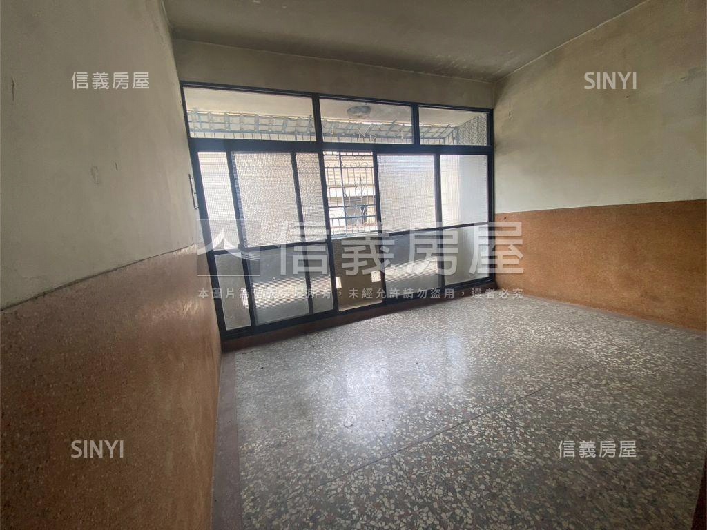 近大買家大地坪透天房屋室內格局與周邊環境