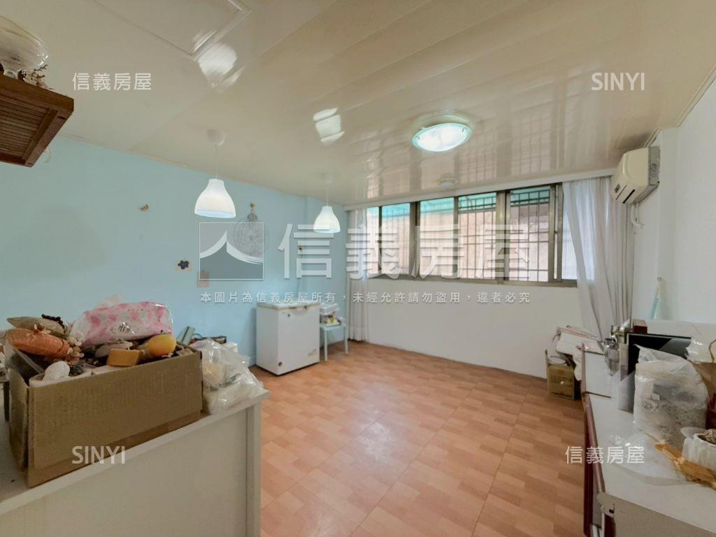 西區臨路大地坪透天房屋室內格局與周邊環境
