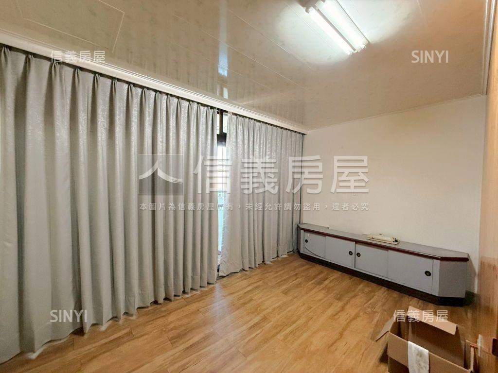 西區臨路大地坪透天房屋室內格局與周邊環境